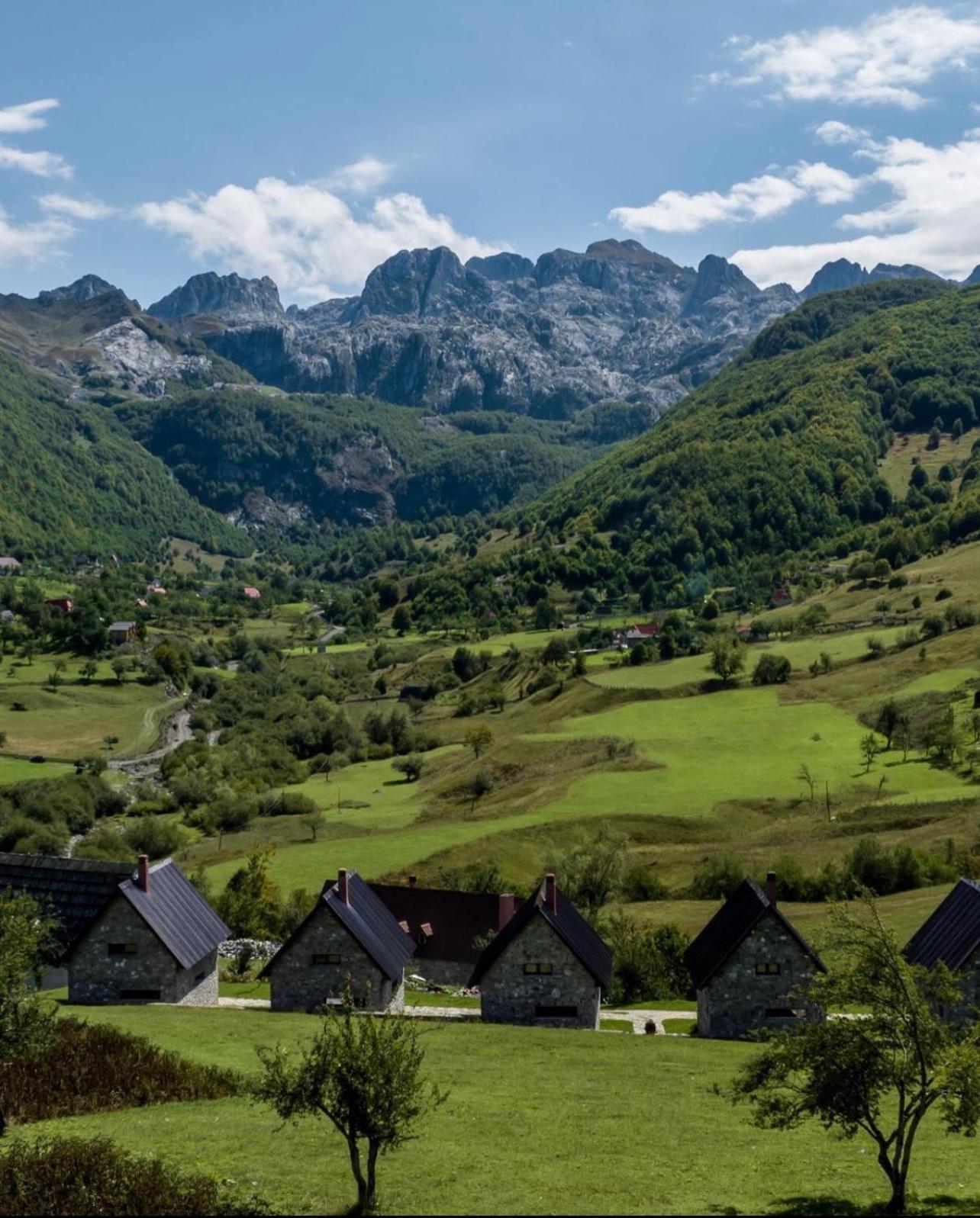 Vila Alpini Lepushe Exteriör bild